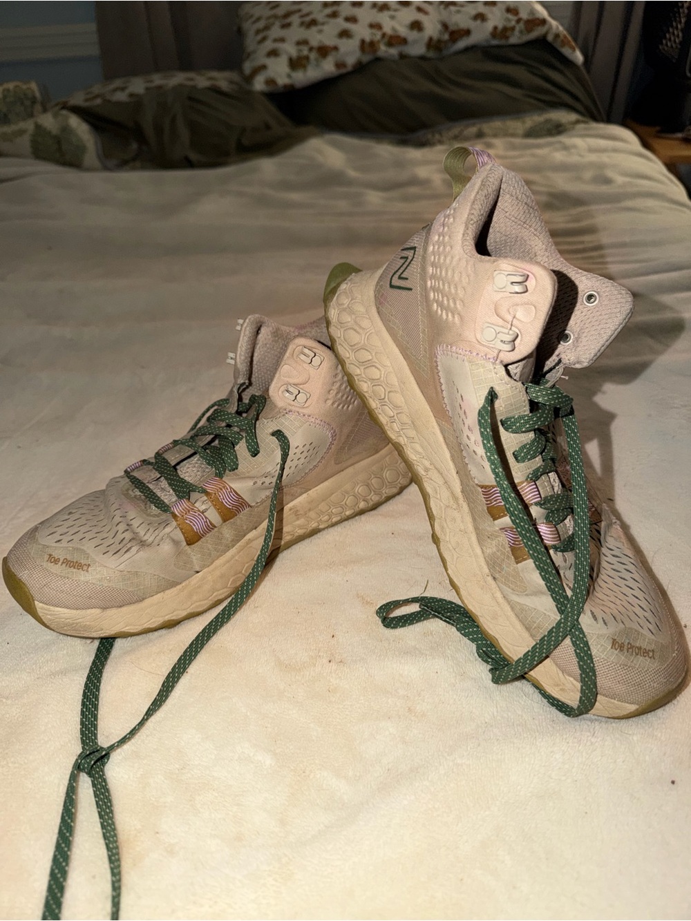 New Balance Women's Light Pink Athletic Trainers with Green Laces